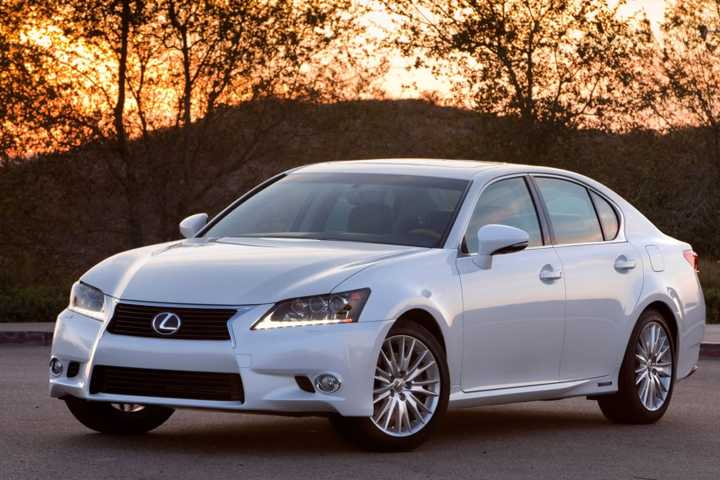 2015-lexus-gs-1