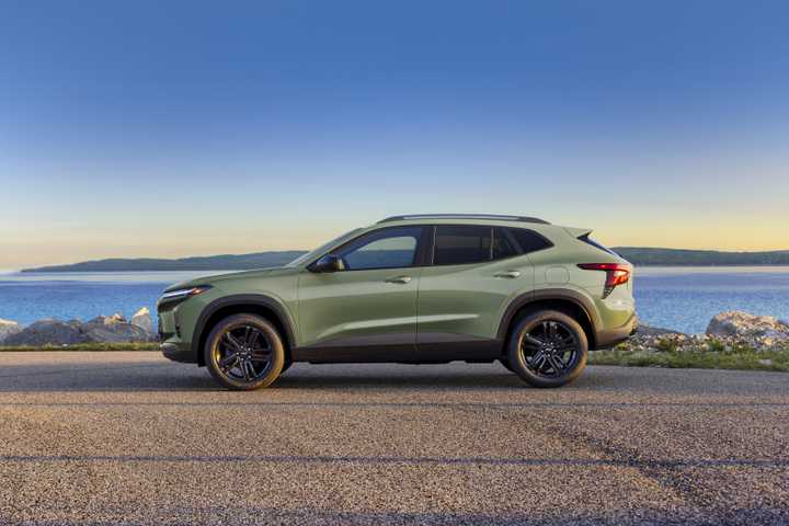 Side profile shot of a 2024 Chevrolet Trax