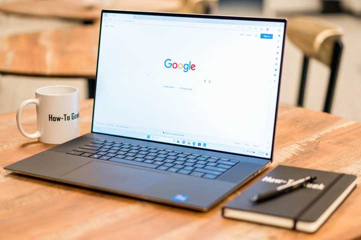 Google Search on a Dell XPS laptop.