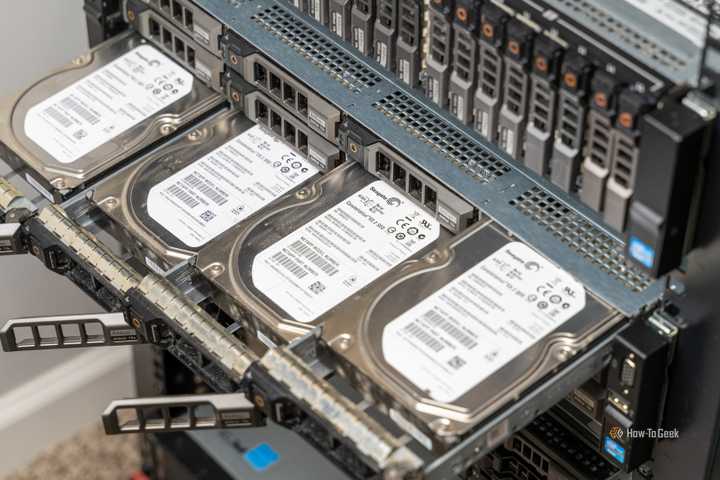 Four hard drivers sticking out of a rack-mount server that's being used as a NAS.