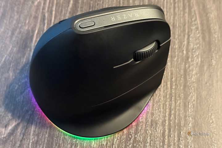 Razer Proclick v2 vertical edition right side.